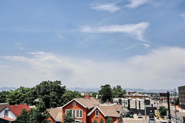 bird's eye view with a mountain view