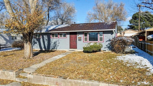 view of front of property