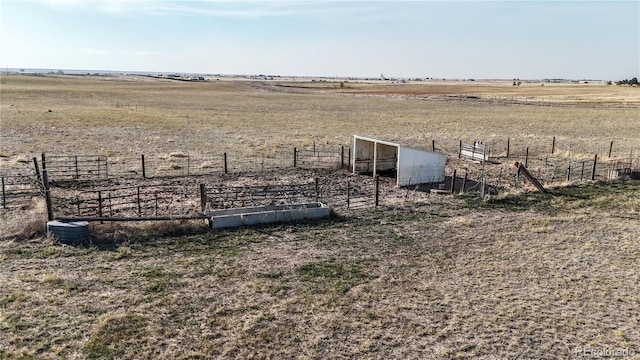 view of yard featuring a rural view