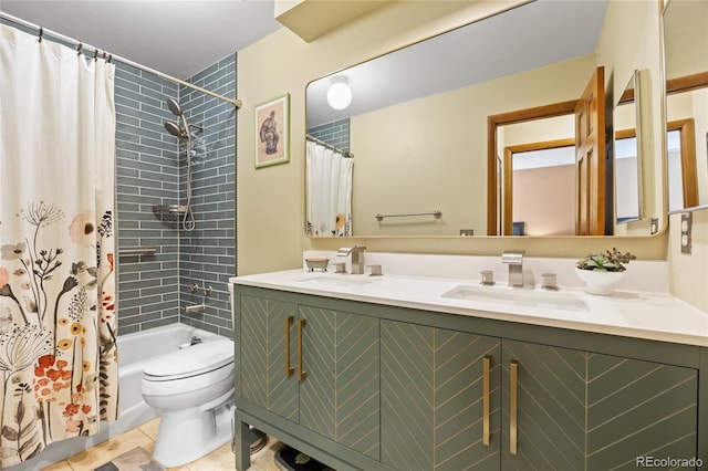 10886 E Crestline Cir, Englewood, CO 80111 - full bath with double vanity and shower / bath combo
