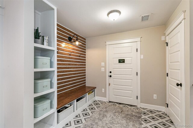 5880 Beeler Ct, Denver, CO 80238 - mudroom with baseboards and light flooring