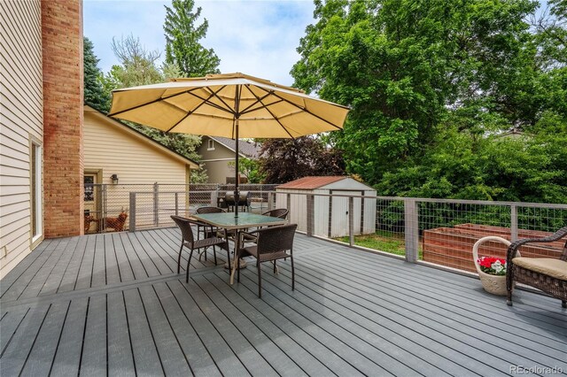 4571 S Memphis St, Aurora, CO 80015 - deck featuring outdoor dining area