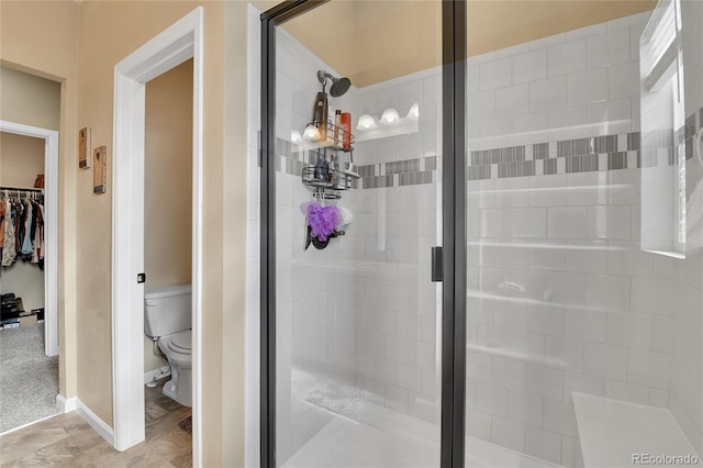 109 N Patsburg St, Aurora, CO 80018 - full bath with a shower stall and a spacious closet