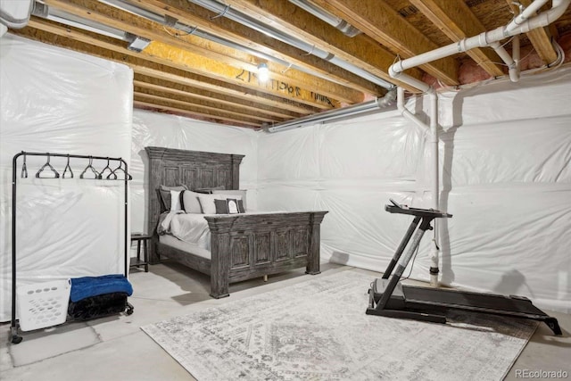 view of unfinished basement