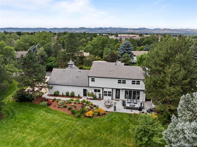 5698 Green Oaks Dr, Greenwood Village, CO 80121 - aerial view of property and surrounding area with mountains