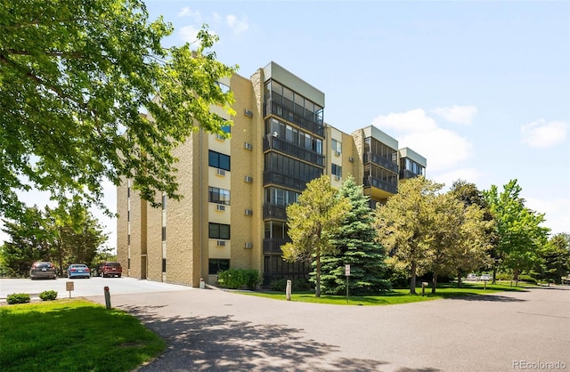14300 E Marina Dr Unit 306, Aurora, CO 80014 - view of apartment building / complex