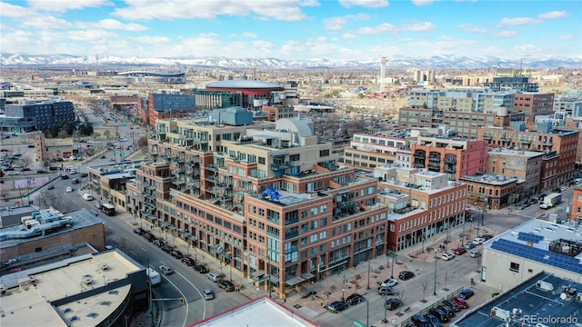 bird's eye view featuring a mountain view