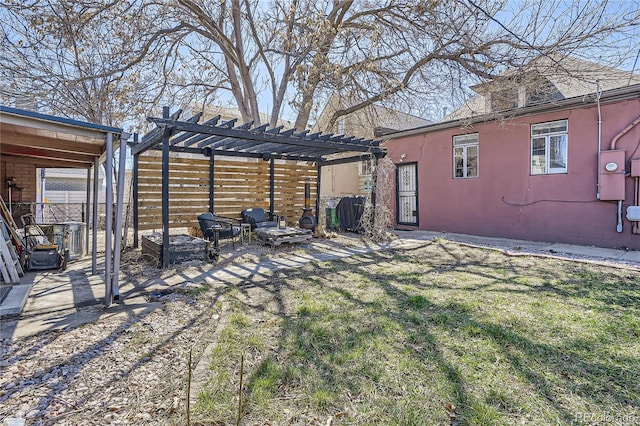 view of yard featuring a pergola