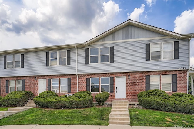 16353 E 17th Pl Unit C, Aurora, CO 80011 - photo 2