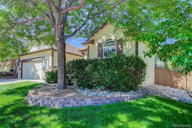8651 Mallard Pl, Highlands Ranch, CO 80126 - view of front facade featuring an attached garage