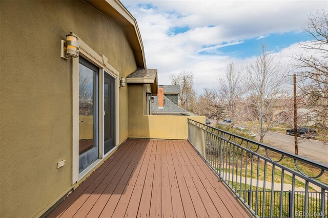 1653 S Logan St, Denver, CO 80210 - view of wooden terrace