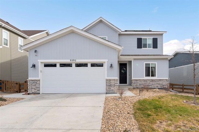 view of front facade with a garage