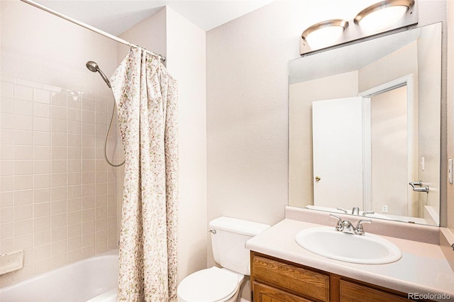 9651 Lameria Dr, Highlands Ranch, CO 80130 - bathroom featuring vanity and shower / tub combo