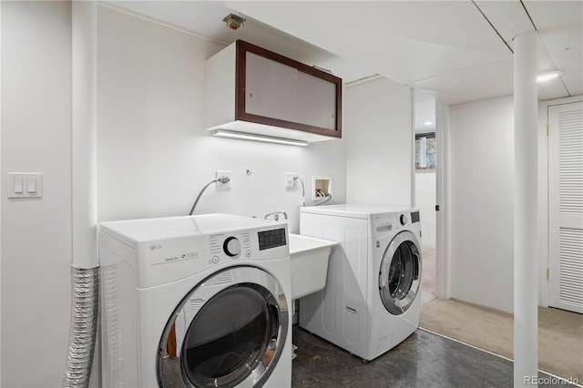 1400 E Bates Ave, Englewood, CO 80113 - laundry room with separate washer and dryer