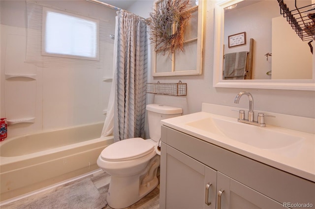 397 Will Scarlet Dr, Divide, CO 80814 - full bathroom featuring toilet, vanity, and shower / tub combo