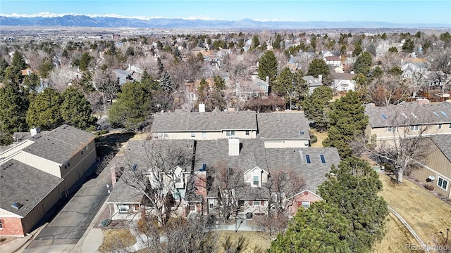 birds eye view of property featuring a residential view and a mountain view