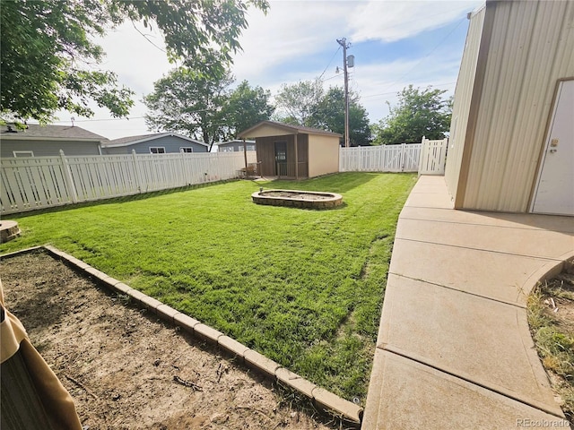 720 W 4th St, Julesburg, CO 80737 - view of yard