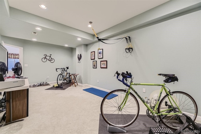 workout room with carpet