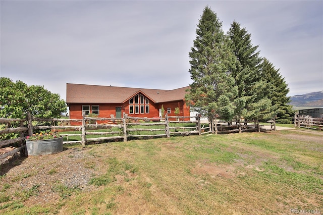 view of front of property with a front lawn