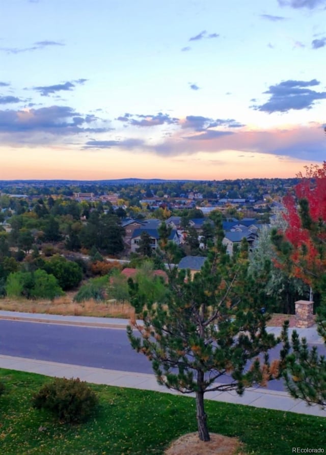 view of aerial view at dusk