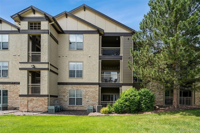 7422 S Quail Cir Unit 1624, Littleton, CO 80127 - view of apartment building / complex featuring central AC unit
