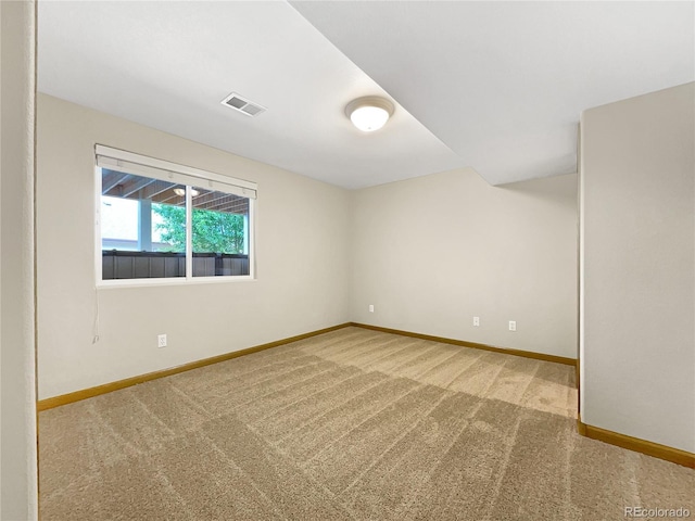 642 52nd Ave, Greeley, CO 80634 - carpeted empty room with baseboards
