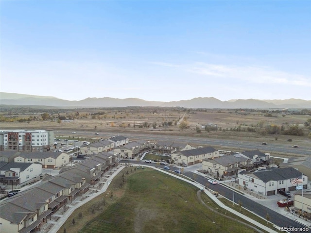 bird's eye view with a mountain view