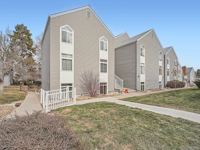 exterior space featuring a yard