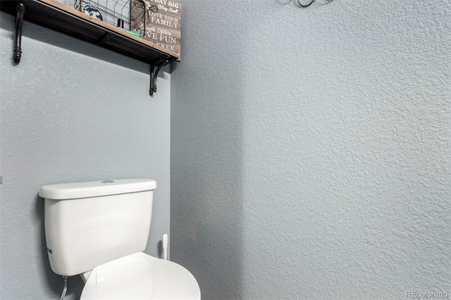 7234 S Kellerman Way, Aurora, CO 80016 - bathroom featuring toilet