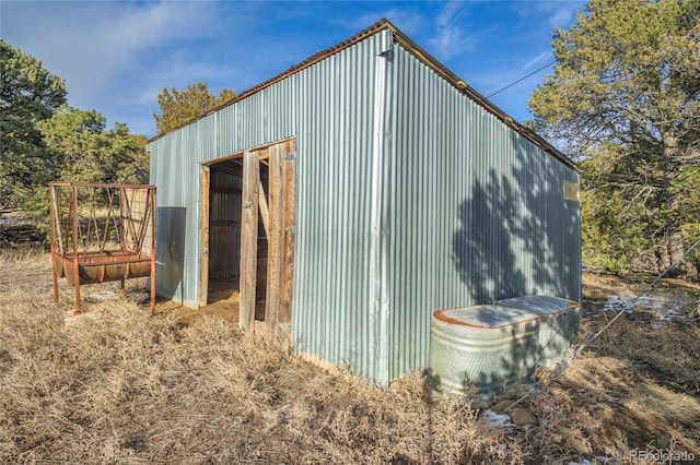 view of outbuilding