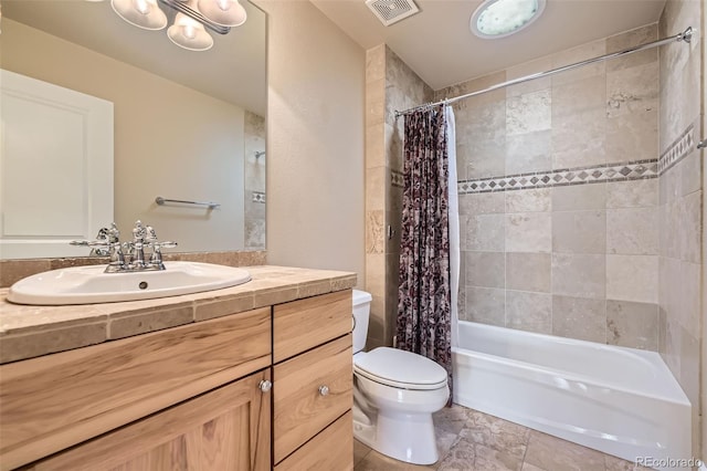 940 Kearney St, Denver, CO 80220 - full bath with vanity and shower / tub combo with curtain