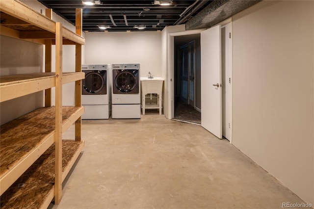 654 S Shoshone St, Denver, CO 80223 - finished basement featuring washer and clothes dryer