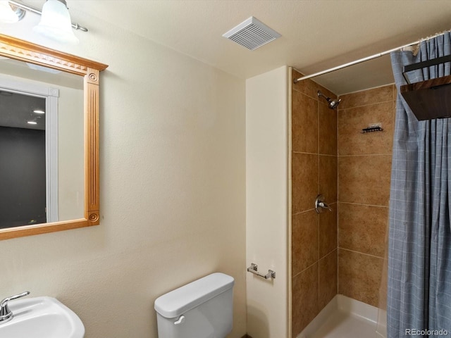 5903 S Ward St, Littleton, CO 80127 - full bath with a tile shower