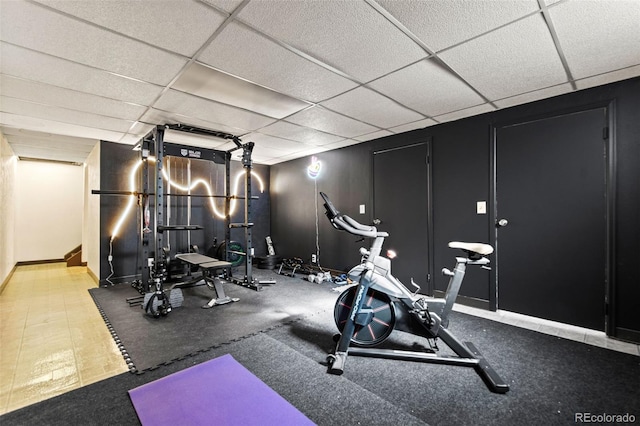 exercise area with a drop ceiling