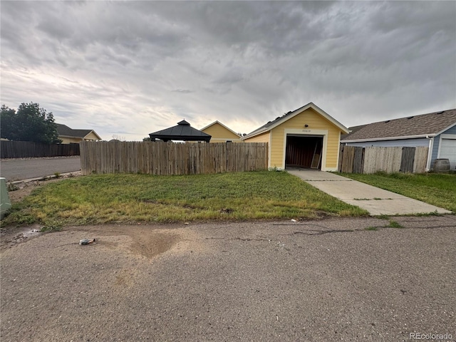 55619 E 31st Ave, Strasburg, CO 80136 - view of yard