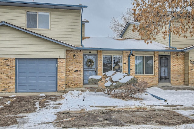 view of front facade with a garage