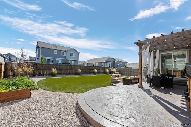 view of yard featuring a pergola and a patio