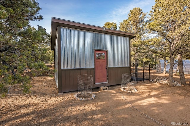 view of outbuilding with an outbuilding