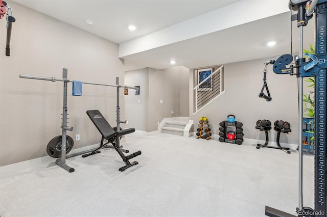 workout room with baseboards, carpet, and recessed lighting