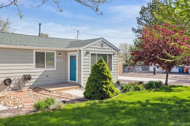 6245 W 53rd Ave, Arvada, CO 80002 - view of front facade with roof with shingles