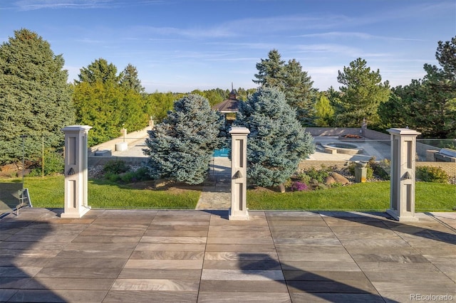 17575 E Kettle Pl, Centennial, CO 80016 - view of home's community with a patio