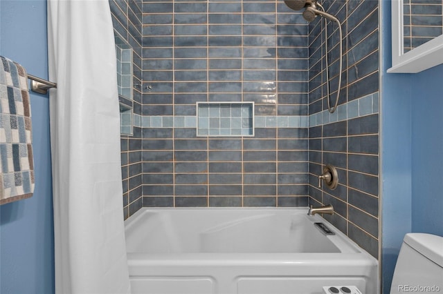 1153 S Biscay St, Aurora, CO 80017 - bathroom with shower / tub combo and toilet
