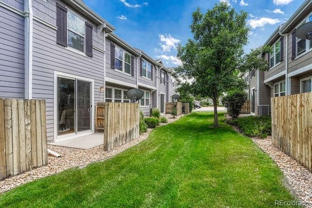 17225 Lark Water Ln Unit C, Parker, CO 80134 - view of yard featuring a residential view