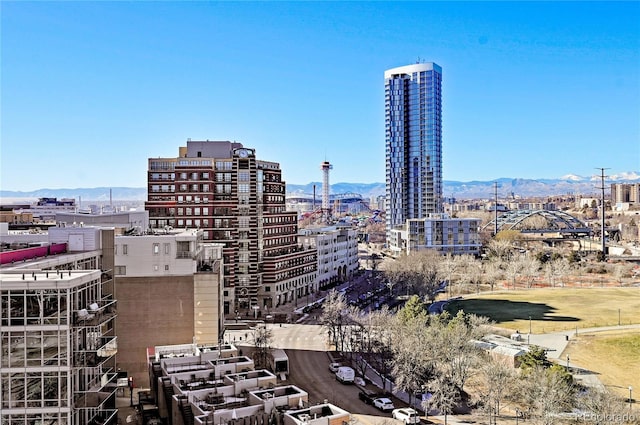 city view featuring a mountain view