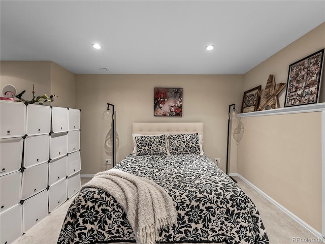 bedroom featuring carpet floors, recessed lighting, and baseboards