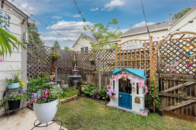 9620 W Chatfield Ave Unit D, Littleton, CO 80128 - fenced yard with a gate