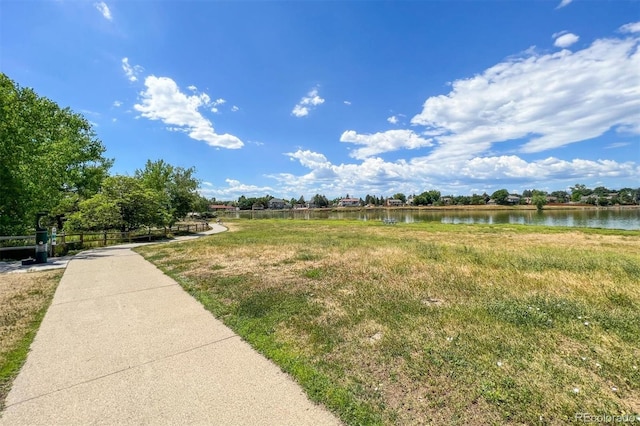 view of yard featuring a water view