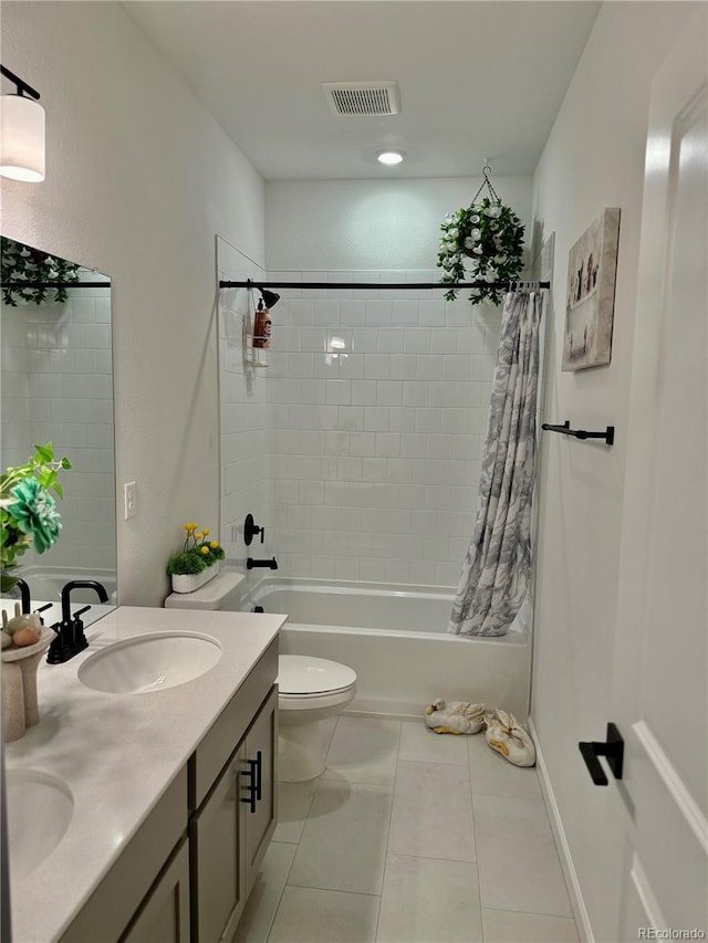 27580 E Cedar Pl, Aurora, CO 80018 - full bath with shower / bath combo with shower curtain and double vanity