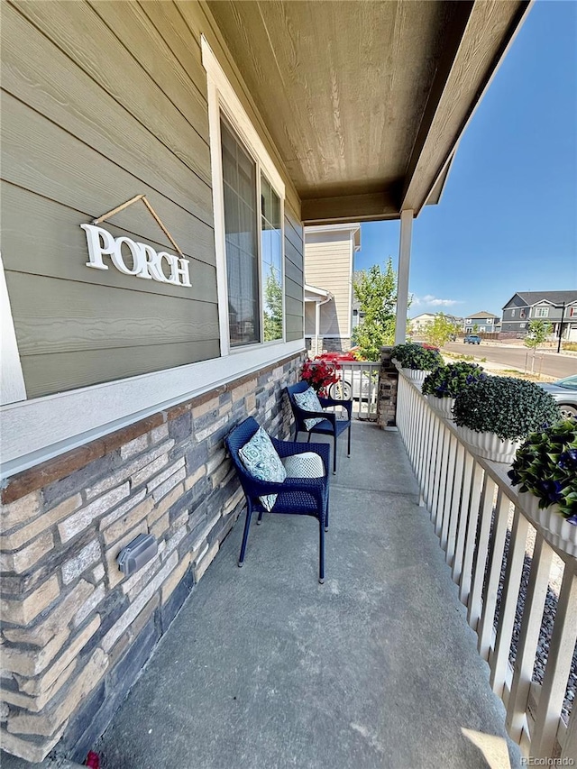 27580 E Cedar Pl, Aurora, CO 80018 - view of covered porch