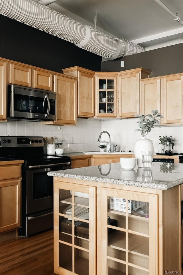 1555 California St Unit 609, Denver, CO 80202 - photo 16